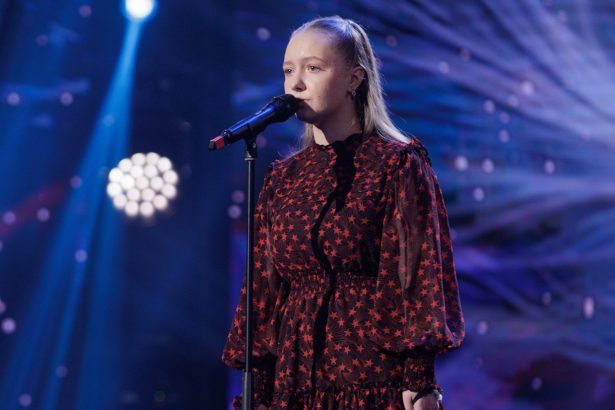 alexia tudose tanara cu bratele reatasate in urma unui accident aparitie la romanii au talent 2025 ce a zis andra cand a vazut o 67d4170159e2f
