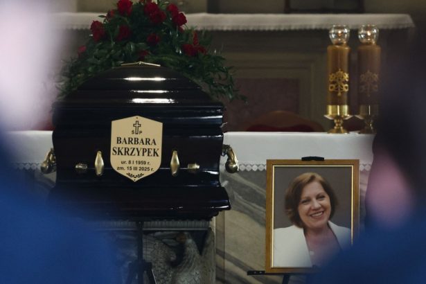 analiza cum ar putea o moarte misterioasa sa influenteze peisajul politic al poloniei exact inainte de alegeri 67e38b276a8bd
