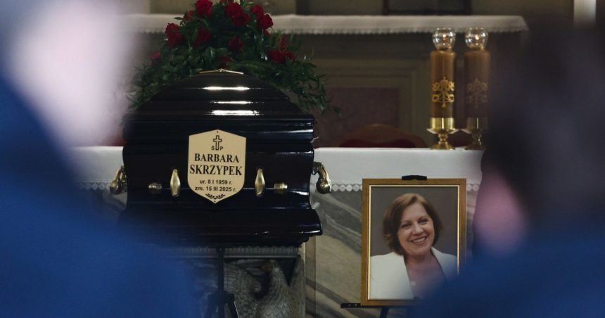 analiza cum ar putea o moarte misterioasa sa influenteze peisajul politic al poloniei exact inainte de alegeri 67e38b276a8bd