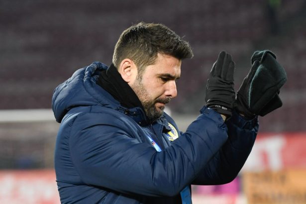 analiza mutu devine un expert al deciziilor gresite cum a pierdut briliantul lupta de la distanta cu fostul rival chivu 67d8796f92e56