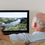 analiza privind consumul de media in scopul informarii populatia clasificata in 6 grupuri ursii de canapea petrec 265 min zi la tv 67dd2183aba51