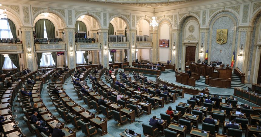 angajatii senatului contesta noul regulament deciziile sunt impuse cu forta fara dialog si fara respect fata de lege 67cacbf8140a3
