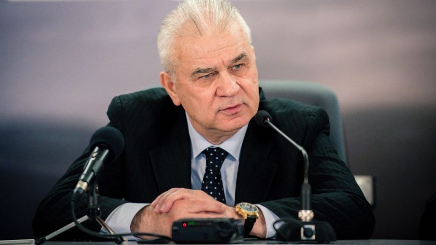 anghel iordanescu a venit cu replica pentru mircea lucescu dupa ce selectionerul l a intepat pe edi 67e570318cff1