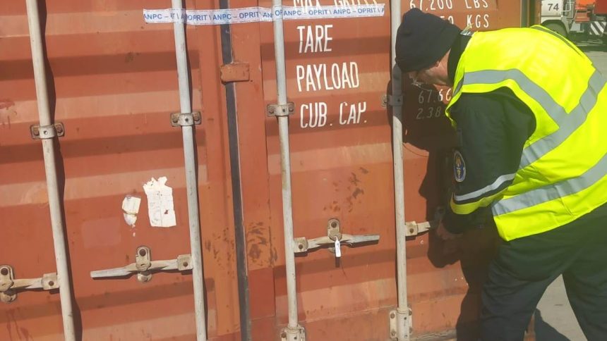 anpc desfasoara o actiune de control in portul constanta 67c9b5fb49bad