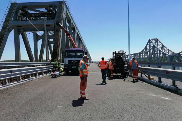 atentie soferi de maine se impun restrictii de circulatie pe a2 din cauza unor lucrari la podul de la cernavoda 67c5c33691de9