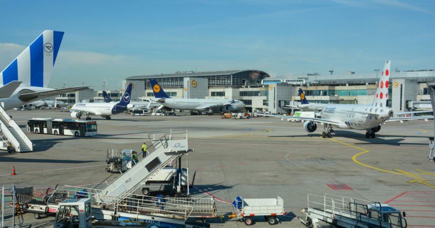 Avertisment MAE pentru românii care călătoresc în Germania: transportul aerian este afectat pe mai multe aeroporturi. 1 avertisment mae pentru romanii care calatoresc in germania transportul aerian este afectat pe mai multe aeroporturi 67cea118070d4