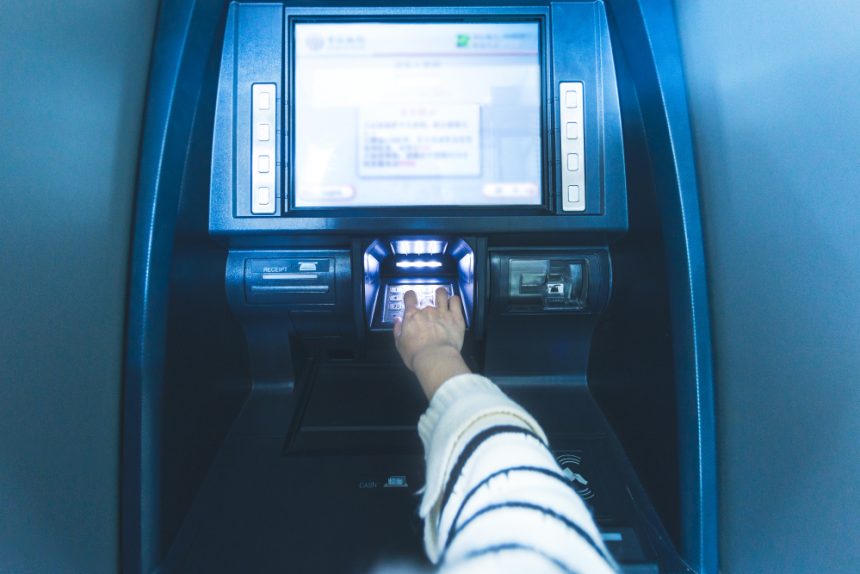 bancomatele clasice vor disparea cum va arata viitorul retragerilor de numerar 67cd9e35f15de