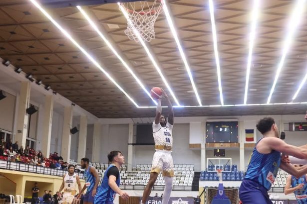 baschetbalistii de la csm constanta joaca in derby ul suferintei la ploiesti 67dfb012ea2a4