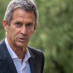 Beny Steinmetz evită extrădarea în România, fiind eliberat din arest de Curtea supremă din Grecia, conform unor surse Reuters. 2 beny steinmetz scapa de extradarea in romania curtea suprema din grecia l a eliberat din arest potrivit unor surse reuters 67c83e3647f6c