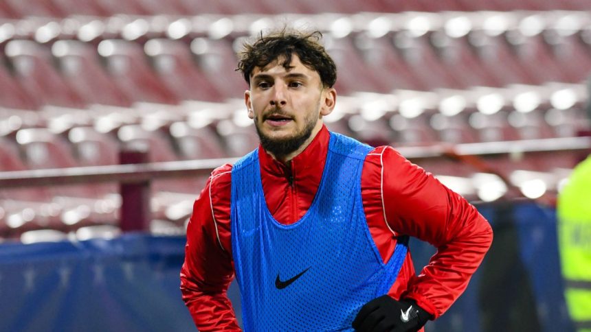 cainii au strigat ca l vor la dinamo si ianis stoica le a dat raspunsul 67c60efc2b21e