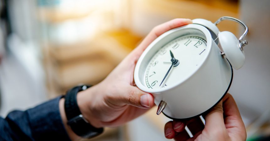 Schimbarea orei în 2025. Noaptea când ceasurile se dau înainte și dormim mai puțin. 1 cand se schimba ora in 2025 noaptea in care ceasurile se dau inainte si dormim mai putin 67e6781803524