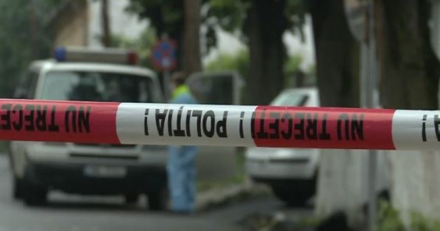 Caz șocant în Maramureș. Fost polițist de frontieră și soția sa, găsiți înjunghiați în locuință 1 caz socant in maramures fost politist de frontiera si sotia sa gasiti injunghiati in casa 67cd843570805
