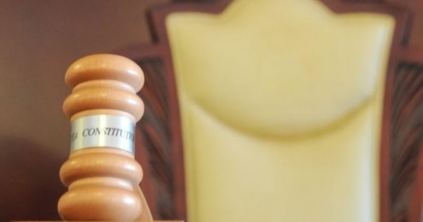 ccr declara neconstitutionala o prevedere din statutul functionarilor publici judecatorii curtii spun ca lasa loc arbitrariului 67e5a562d248b