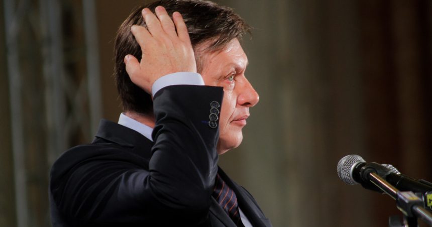 ccr se reuneste din nou pentru a dezbate o noua sesizare impotriva candidaturii lui crin antonescu 67d2aa741e8c4