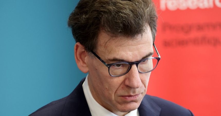 cercetator francez expulzat din sua dupa ce a vorbit despre politica washingtonului in acest domeniu reactia frantei 67db0edbd6a90