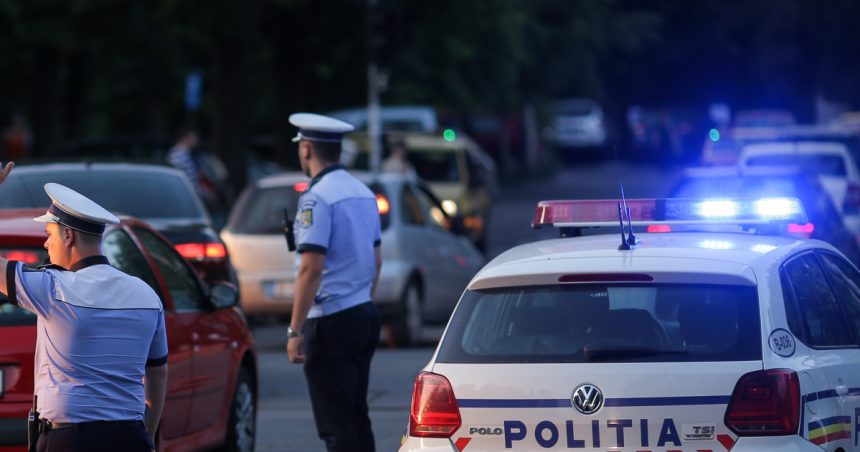 Circulație blocată pe DN2 după răsturnarea unui autocamion în afara localității Cioranca, trafic deviat spre Buzău. 1 circulatie blocata pe dn2 dupa ce un autocamion s a rasturnat in afara localitatii cioranca traficul spre buzau deviat 67df0de16d48f