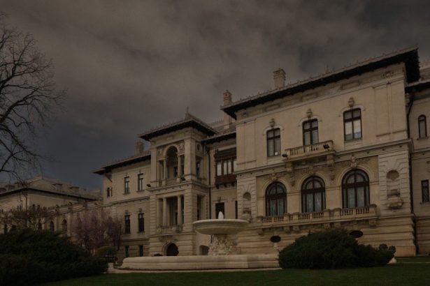 cladiri emblematice de pe intreg globul au stins luminile si au marcat ora pamantului 67dfeb254d3ed