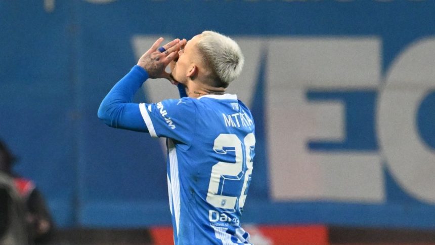 clasament universitatea craiova urca pe primul loc cum arata superliga romaniei 67c35dc33e85b