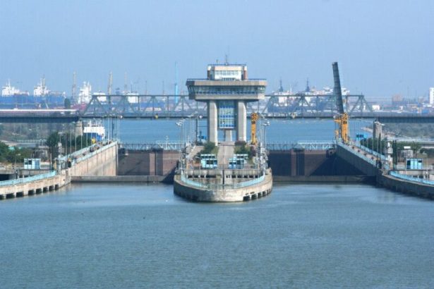 cn acn vrea sa incheie anul acesta un contract de peste cinci milioane de euro pentru dragaj 67d51db157f6d