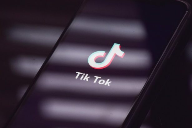cna cere tiktok sa elimine materialele care instiga la violenta impotriva membrilor bec 67d57b471b3ed