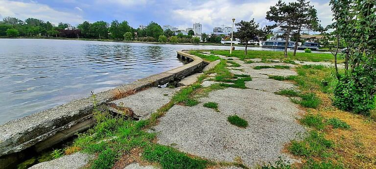 Contractul de reabilitare a malurilor Lacului Tăbăcărie, în valoare de peste 5 milioane de euro, nu a fost atribuit încă 1 contractul de peste 5 milioane de euro pentru reabilitarea malurilor lacului tabacarie nu a fost atribuit nici acum 67ce1f33329e6