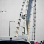 Motivul pentru care protestatarul care a BLOCAT complet traficul pe DN 39 a încercat să se arunce de pe podul de la Agigea 3 de ce a vrut sa se arunce de pe podul de la agigea protestatarul care a blocat complet traficul pe dn 39 67e1094a9fa00