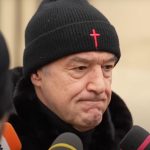 de ce s a razgandit gigi becali si trimite titularii in returul cu olympique lyon eu n am vrut sa i bag 67d3101fe05ba