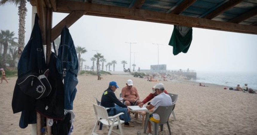 De la 31 de grade la zăpadă și îngheț: Grecia se confruntă cu un „rollercoaster” meteorologic, explicat de specialiști. 1 de la 31 de grade la zapada si inghet grecia se confrunta cu un rollercoaster meteorologic explicatia specialistilor 67d70506d60ca