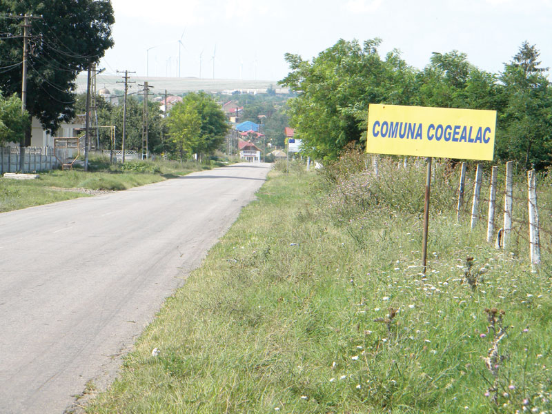 documente comuna cogealac este executata din nou din cauza datoriilor doua terenuri insumand 1 000 de metri patrati sunt scoase la licitatie 67e49df19bf04