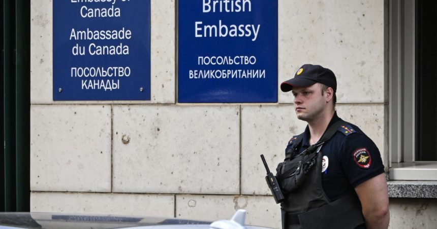 doi diplomati britanici vor fi expulzati din rusia fsb ameninta securitatea federatiei ruse 67ceb28a9dace