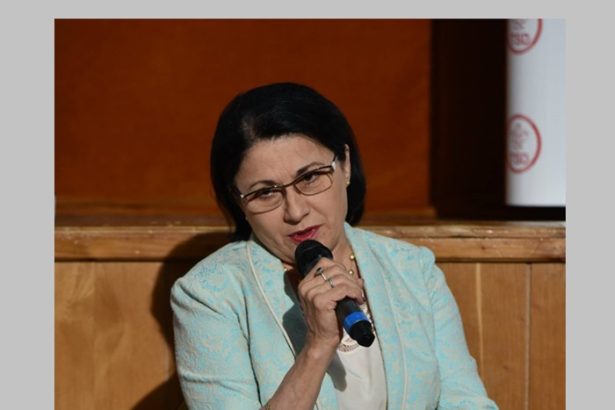ecaterina andronescu in asteptarea verdictului de la constanta in procesul cu academia oamenilor de stiinta miza procesului este conducerea institutiei 67d6c70bdec42