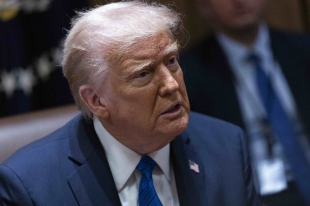 echipa lui trump face presiuni asupra ucrainei pentru acordul privind mineralele rare dar nu ofera garantii de securitate 67e64aaa01701