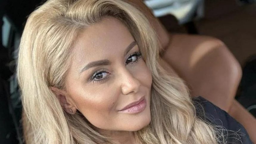 Emilia Ghinescu, gata să își reia viața sentimentală după despărțirea de Sebastian Albăstroiu. Ce calități ar trebui să aibă următorul ei partener? 1 emilia ghinescu pregatita sa iubeasca din nou dupa despartirea de sebastian albastroiu cum ar trebui sa fie urmatorul ei partener 67d2c1fc6eac9