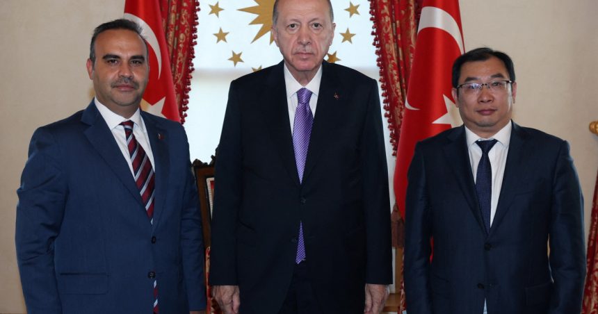 Erdogan anunță o investiție de un miliard de dolari din partea unui brand auto important din China, în timp ce chinezii neagă această intenție. 1 erdogan anunta o investitie de un miliard de dolari din partea unui brand auto important din china chinezii neaga aceasta intentie 67e473209670d