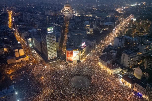 expertii fsb din rusia investigheaza la belgrad posibila folosire a unei arme sonice la protestul din 15 martie 67e8df2faf394
