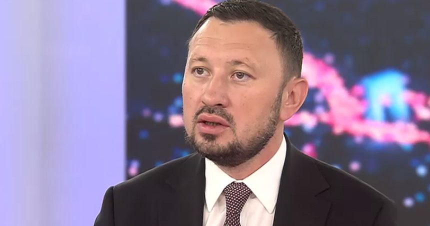 Fechet: Contractul colectiv de muncă de la Romsilva include 17 sporuri, printre care spor de izolare și spor de stres pentru directori. 1 fechet in contractul colectiv de munca de la romsilva sunt 17 sporuri exista spor de izolare directorii au spor de stres 67c8a7b4eb73d
