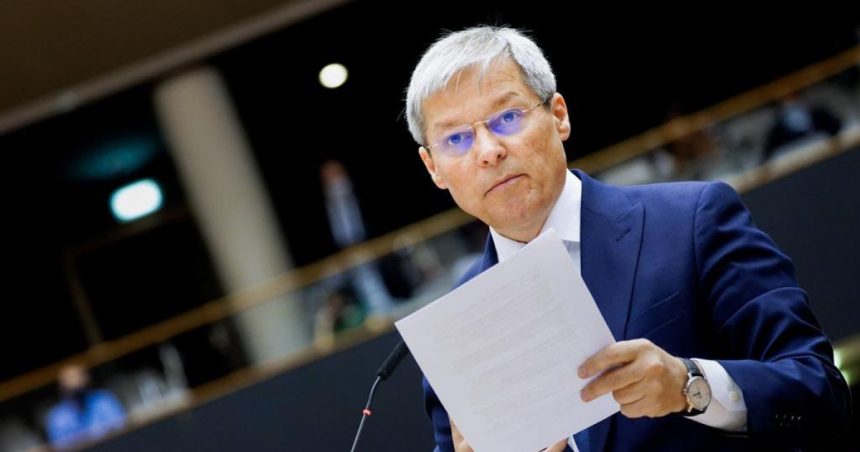 Dacian Cioloş, fost premier, numit consilier onorific al preşedintelui interimar Ilie Bolojan 1 fostul premier dacian ciolos a fost numit consilier onorific al presedintelui interimar ilie bolojan 67d976a83ba65