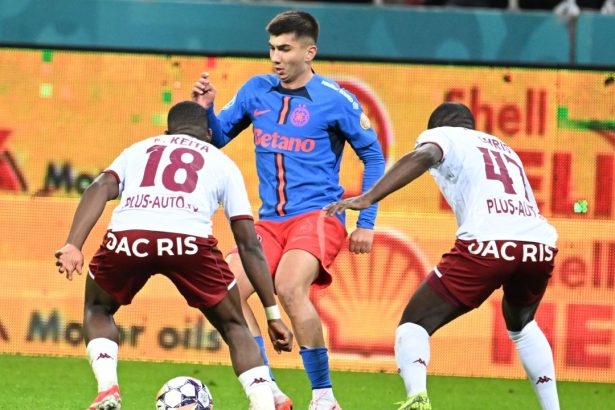 foto alexandru musi a reactionat dupa ce a fost certat de colegi pentru ratarea din ultima faza a derby ului cu rapid 67d7f0538a1fa