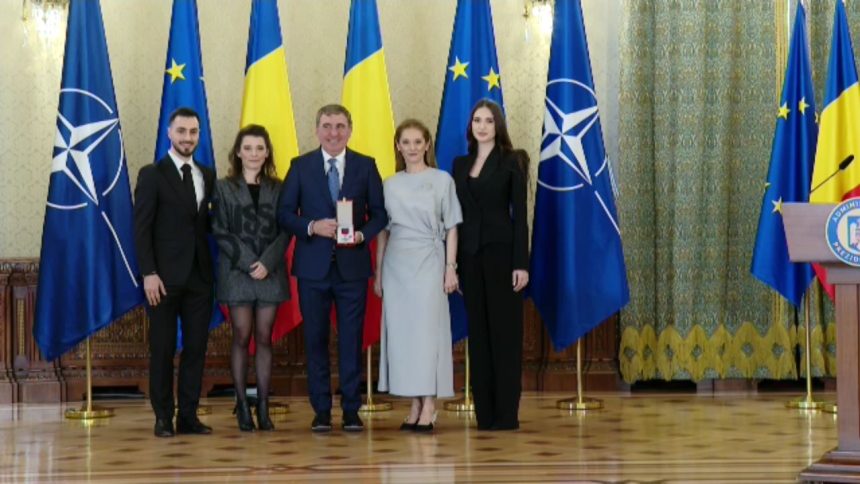 foto ce avantaje aduce ordinul national steaua romaniei distinctia primita de gica hagi la palatul cotroceni 67d17f7f34a91