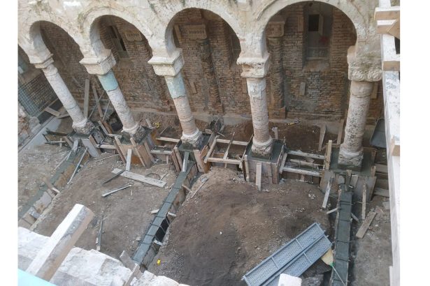 foto continua lucrarile la sinagoga mare din constanta monumentul isi va recapata stralucirea asemenea cazinoului 67e44df82d5f3