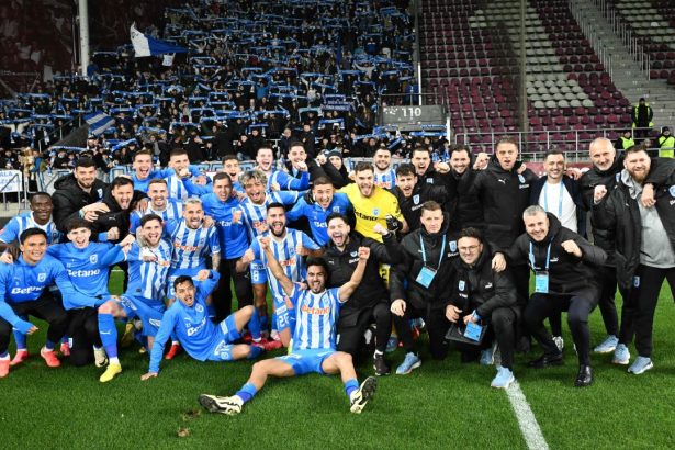 foto cum a fost surprins gjoko zajkov dupa ce alex mitrita a marcat golul victoriei in rapid universitatea craiova 1 2 67e91e760cd1b