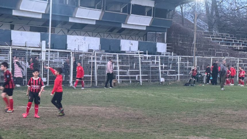 foto exclusiv paragina cum arata in 2025 stadionul care i a lansat pe danciulescu sabin ilie si sorin cartu vai mama lor 67e31e0cafd37