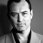 foto primele imagini de pe platourile de filmare cu transformarea lui jude law in vladimir putin un everest de escaladat 67e59373ad981