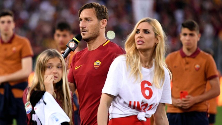 foto scandal urias cu francesco totti premiat la moscova imperator se intoarce in a treia roma 67d972ebf119c