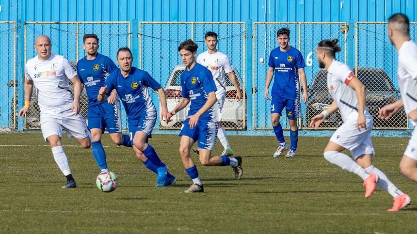 foto si video gasca nebuna renaste liderul din liga 4 bucuresti are victorii pe linie golaveraj 66 2 si titular de 15 ani 67d94556ed0fd
