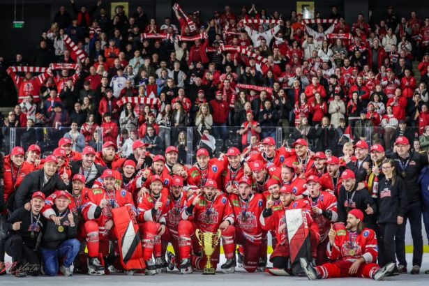 foto si video romania are o noua campioana la hochei primul titlu in istoria de fix 100 de ani a competitiei 67e0fd1f7f4a3