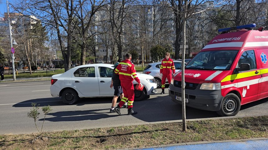 Accident rutier pe bulevardul Tomis, în zona Spitalului Județean 1 foto video accident rutier pe bulevardul tomis in zona spitalului judetean 67c818d988b09