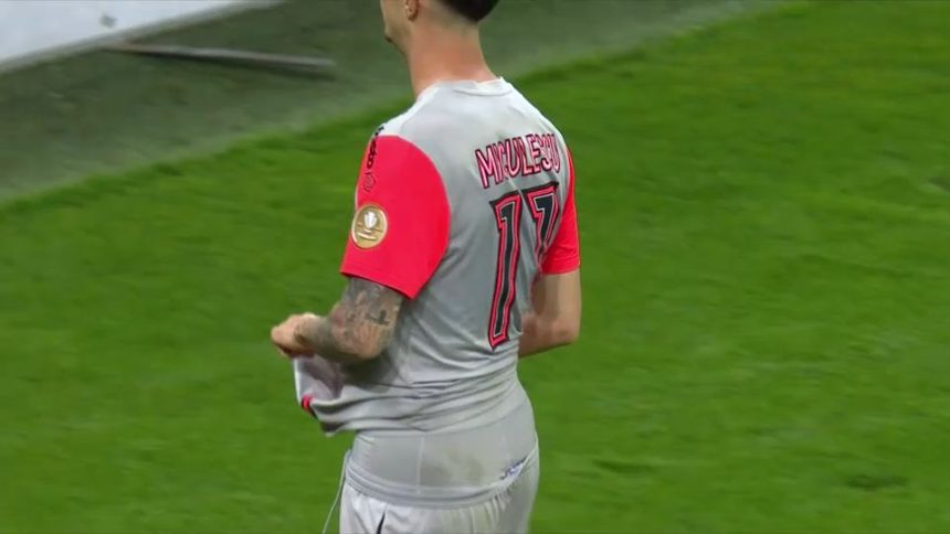 galerie foto ce le a aratat david miculescu dinamovistilor dupa gol a luat imediat galben iar homawoo a intervenit 67e99269ec82c