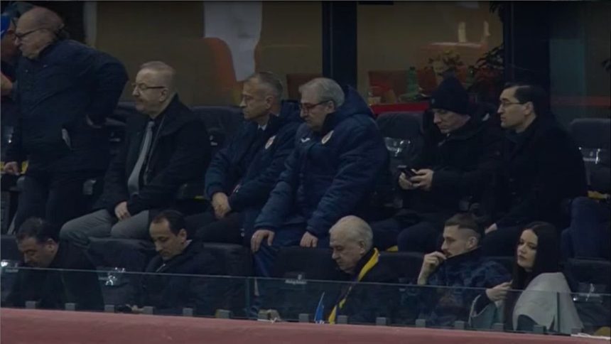 Cum a fost surprins Radu Drăgușin în lojă la România – Bosnia și cine l-a însoțit pe stoperul lui Tottenham 1 galerie foto cum a fost surprins radu dragusin in loja la romania bosnia cine l a insotit pe stoperul lui tottenham 67dddb8dd17b2