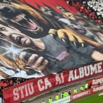 Duelul scenografiilor la Dinamo - FCSB: haita de câini vs. Mona Lisa 2 galerie foto duelul scenografiilor la dinamo fcsb haita de caini vs mona lisa 67e987c14bc2e